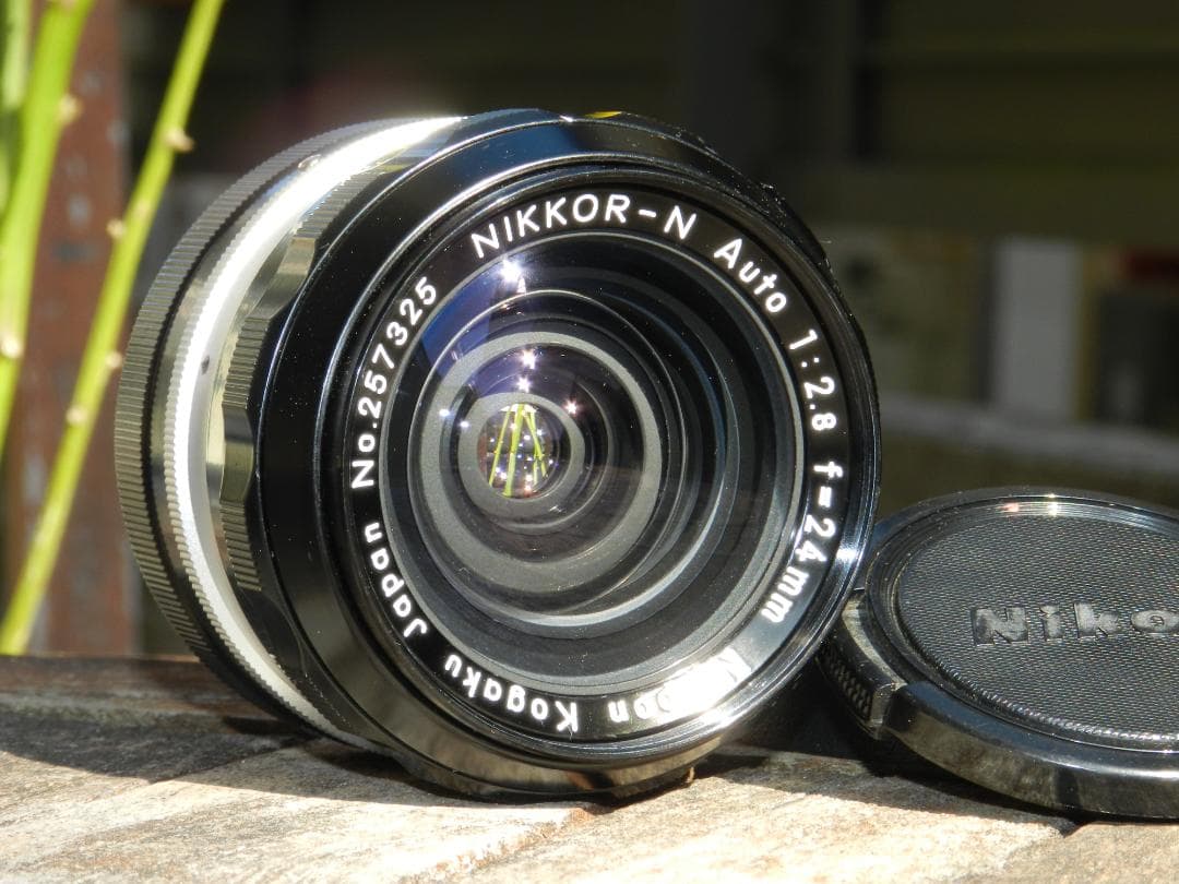 極美品　NIKKOR-N Auto 24mm f/2.8 レンズ 即撮影可 Amazon.co.jp: Nikon ニコン NIKKOR-N Auto 24mm F2.8 : 家電＆カメラ
