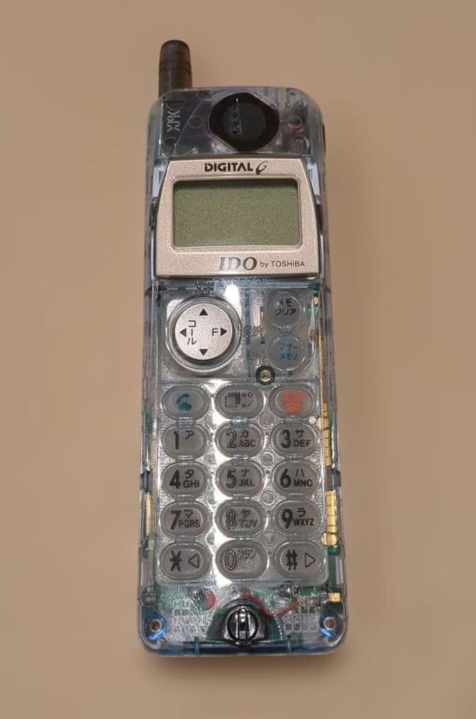 IDO 522G 東芝　TOSHIBA　ガラケー スケルトン 実機　レトロ ⭐︎希少⭐︎ IDO C301T ガラケー スケルトン モック 平成レトロ
