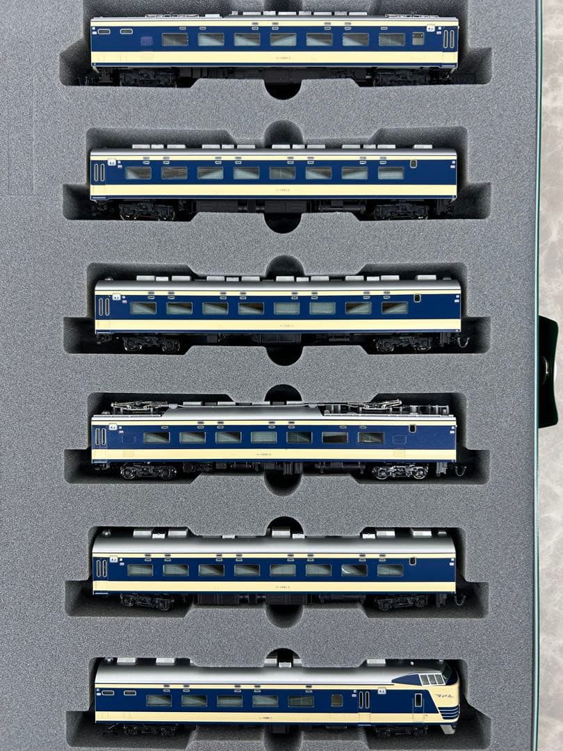 KATO 10-1140 レジェンドコレクション 581系 寝台特急「月光」