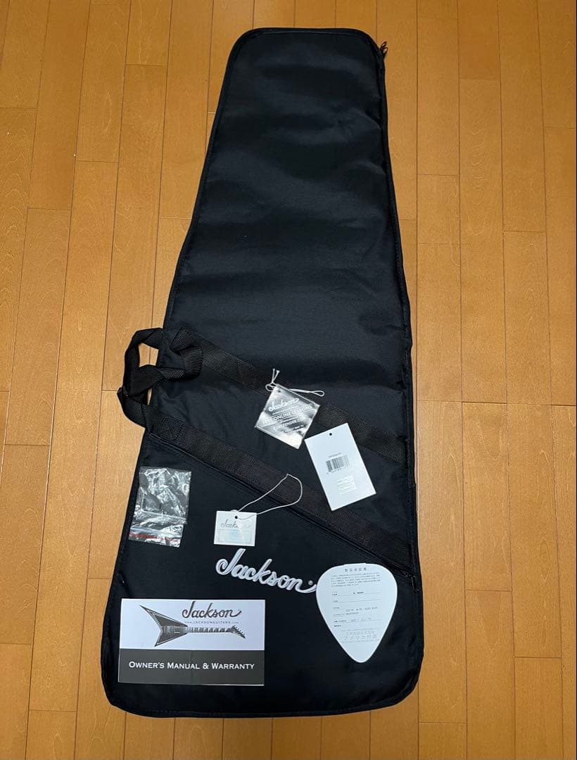 【中古】Jackson エレキギター JS32 kingVブラック