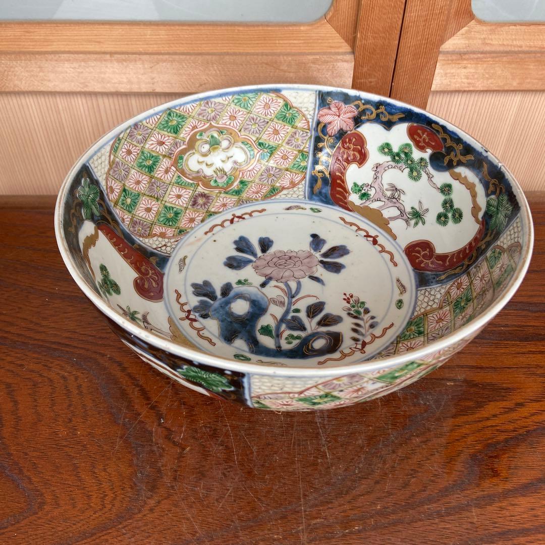 色絵古伊万里金彩牡丹瑞雲四方割文鉢 色絵古伊万里金彩牡丹瑞雲四方割文鉢 - メルカリ