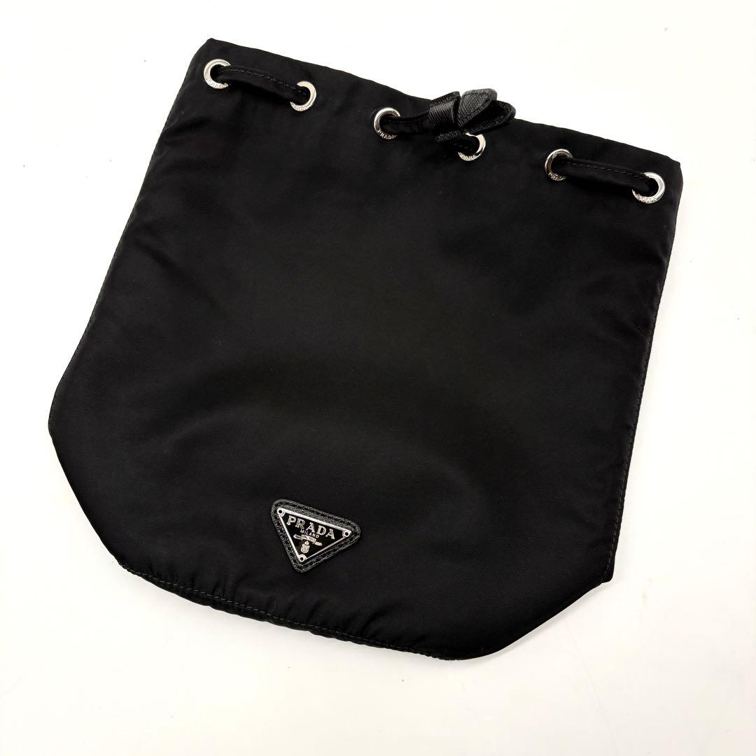 近年型 極美品】PRADA サフィアーノ テスートナイロン 巾着 ポーチ 黒
