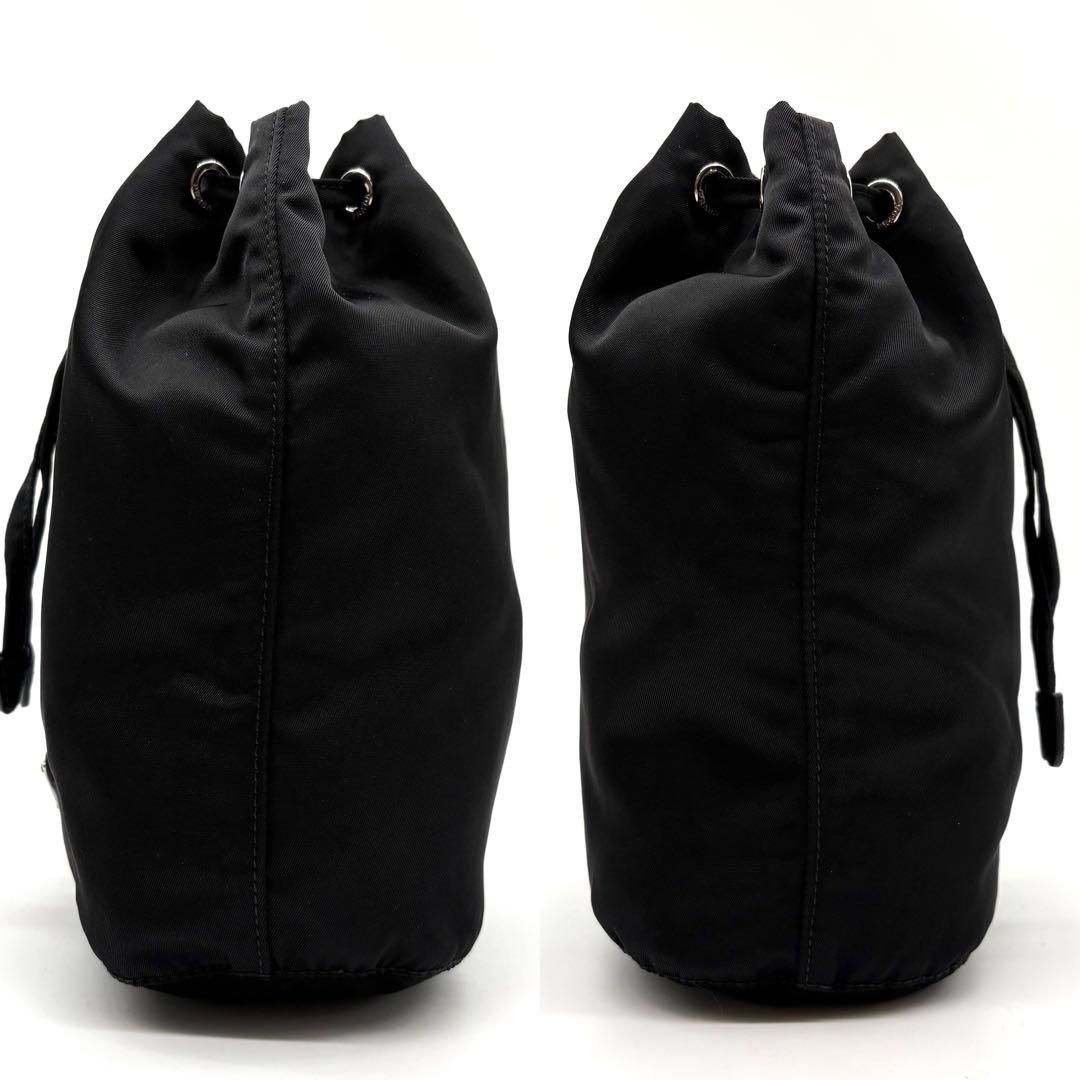 近年型 極美品】PRADA サフィアーノ テスートナイロン 巾着 ポーチ 黒