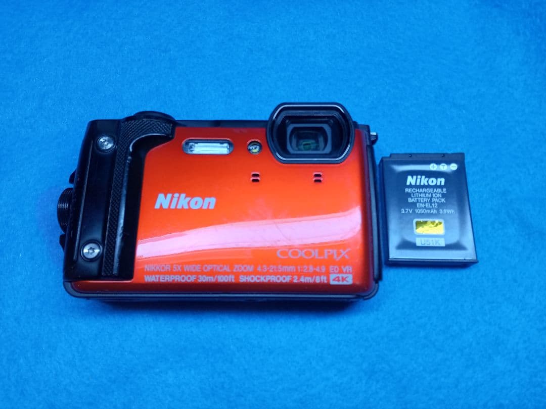Nikon　COOLPIX　w300 レッド Amazon.com : Nikon W300 Waterproof Underwater Digital Camera with