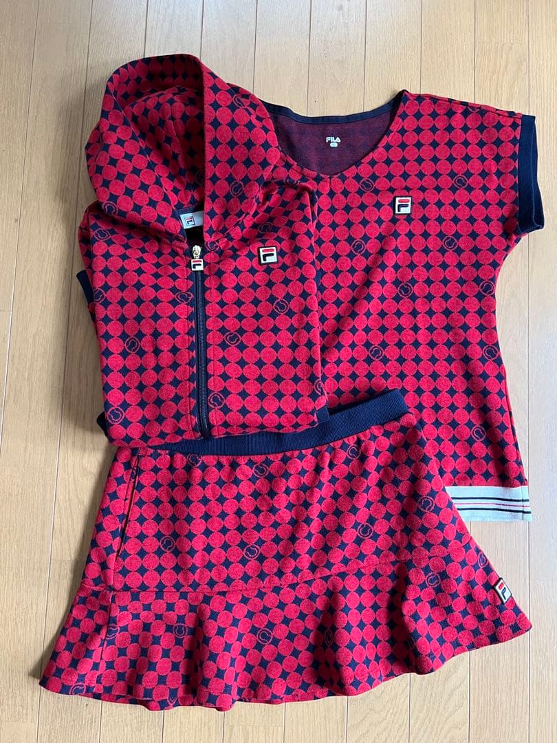 FILA テニス　ジャガードフーデイとシャツ、スカートの3点セットアップ　L FILA テニス ジャガードフーデイとシャツ、スカートの3点セットアップ