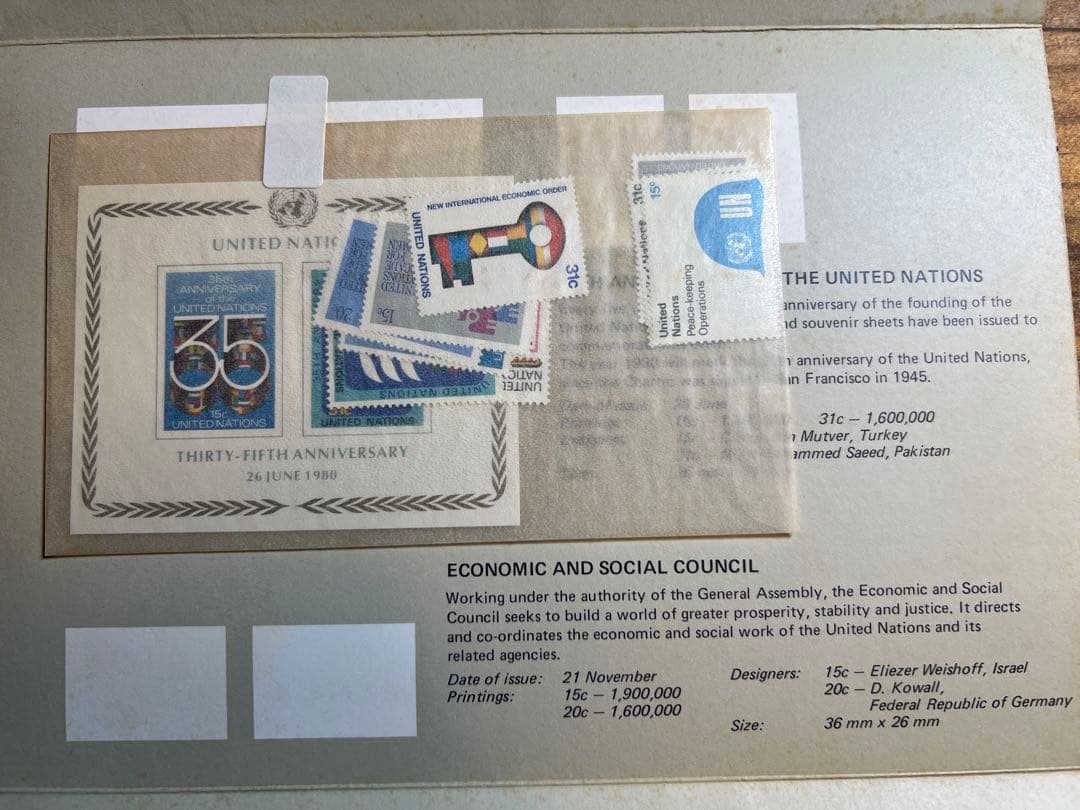 国連記念カード 1980年発行 1973 UNITED NATIONS PEACE MEDAL・1980年 国連平和賞ブロンズメダル