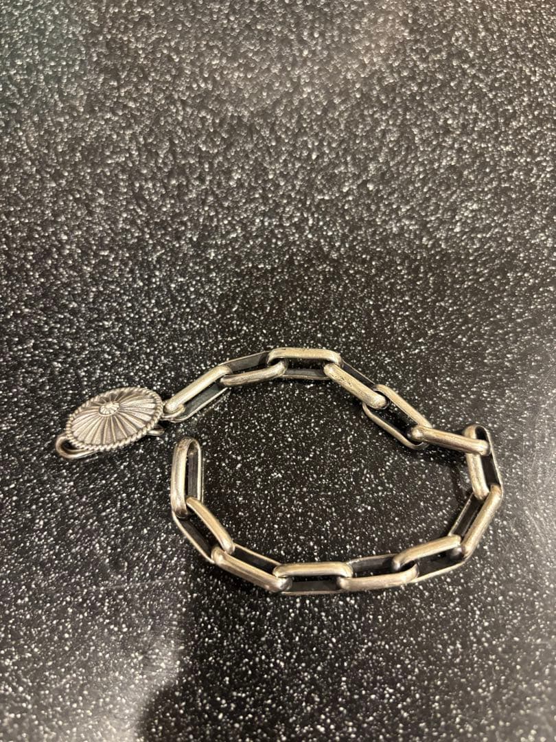 今週まで出品最終値下げ　　Navajo デルバートゴードン　ナバホブレスレット NAVAJO（ナバホ）族 Delbert Gordon作 アポロコンチョ バングル