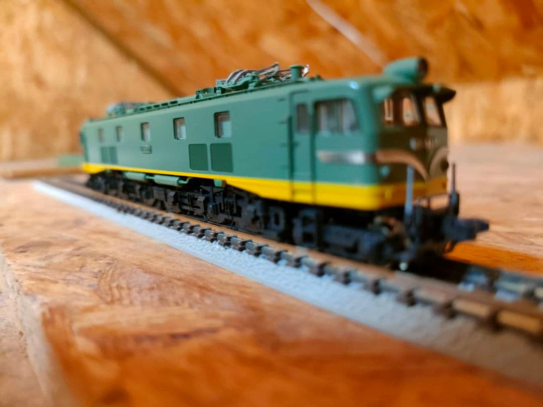 Nゲージ KATO 3048 EF58 初期形 大窓 ヒサシ付 青大将