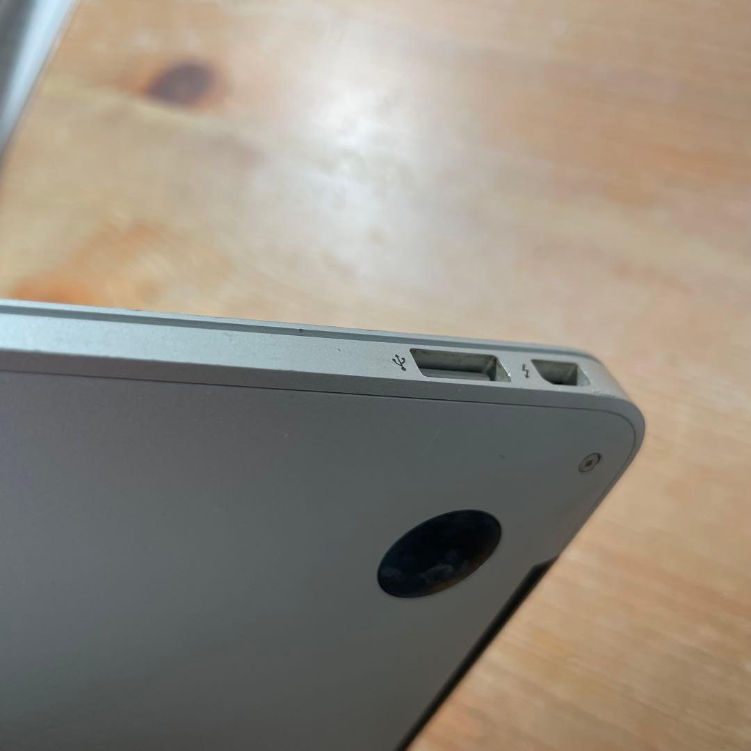 MacBook本体 MacBook Air 1.3GHz i5 4GB