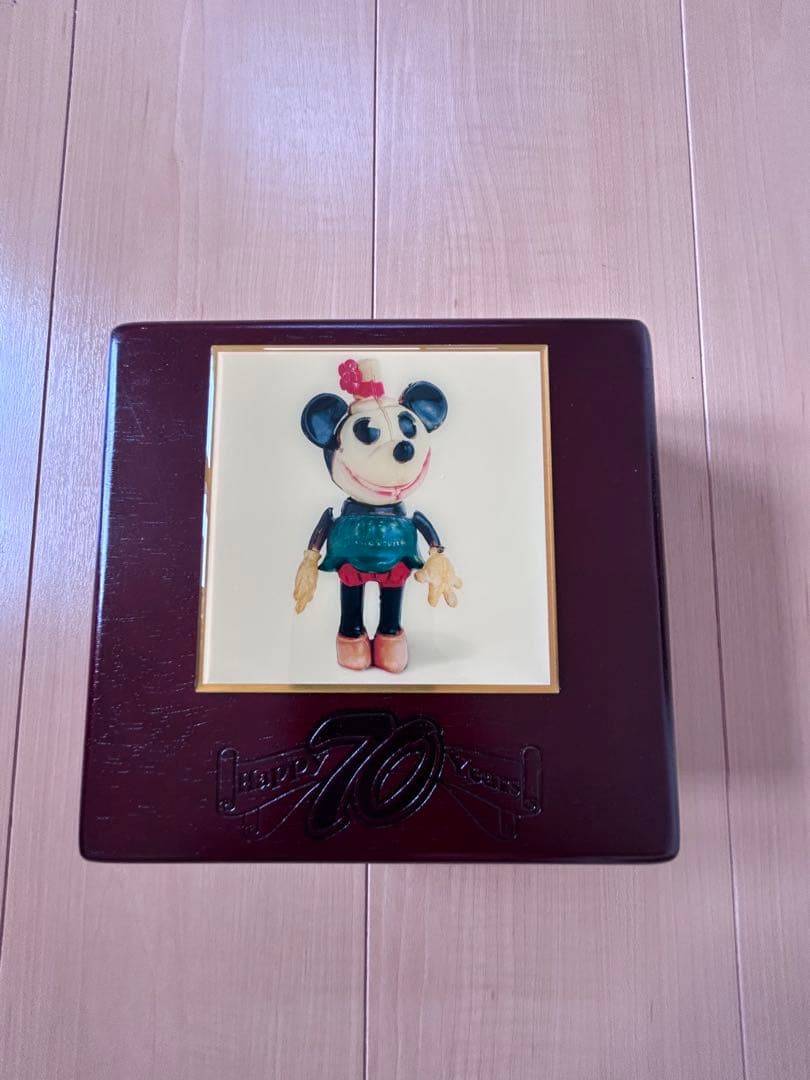 限定ミニーマウス 腕時計 生誕70周年記念 セルロイド人形セット<値下げ