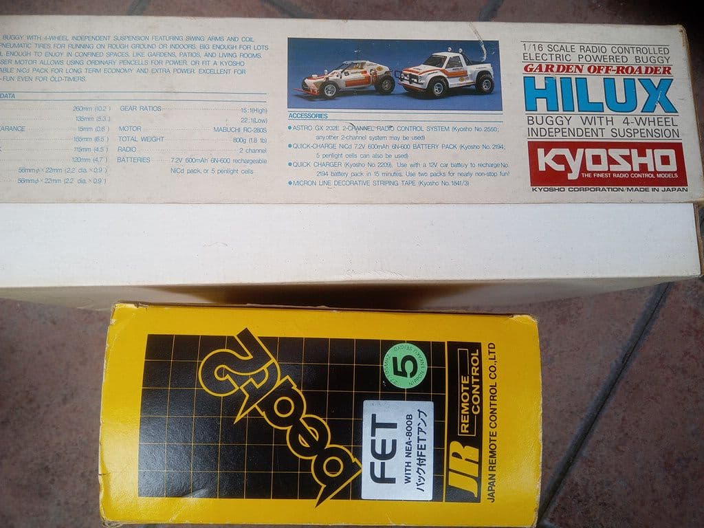 京商　ハイラックス　ガーデンオフローダー　ラジコン　1/16　プロポセット