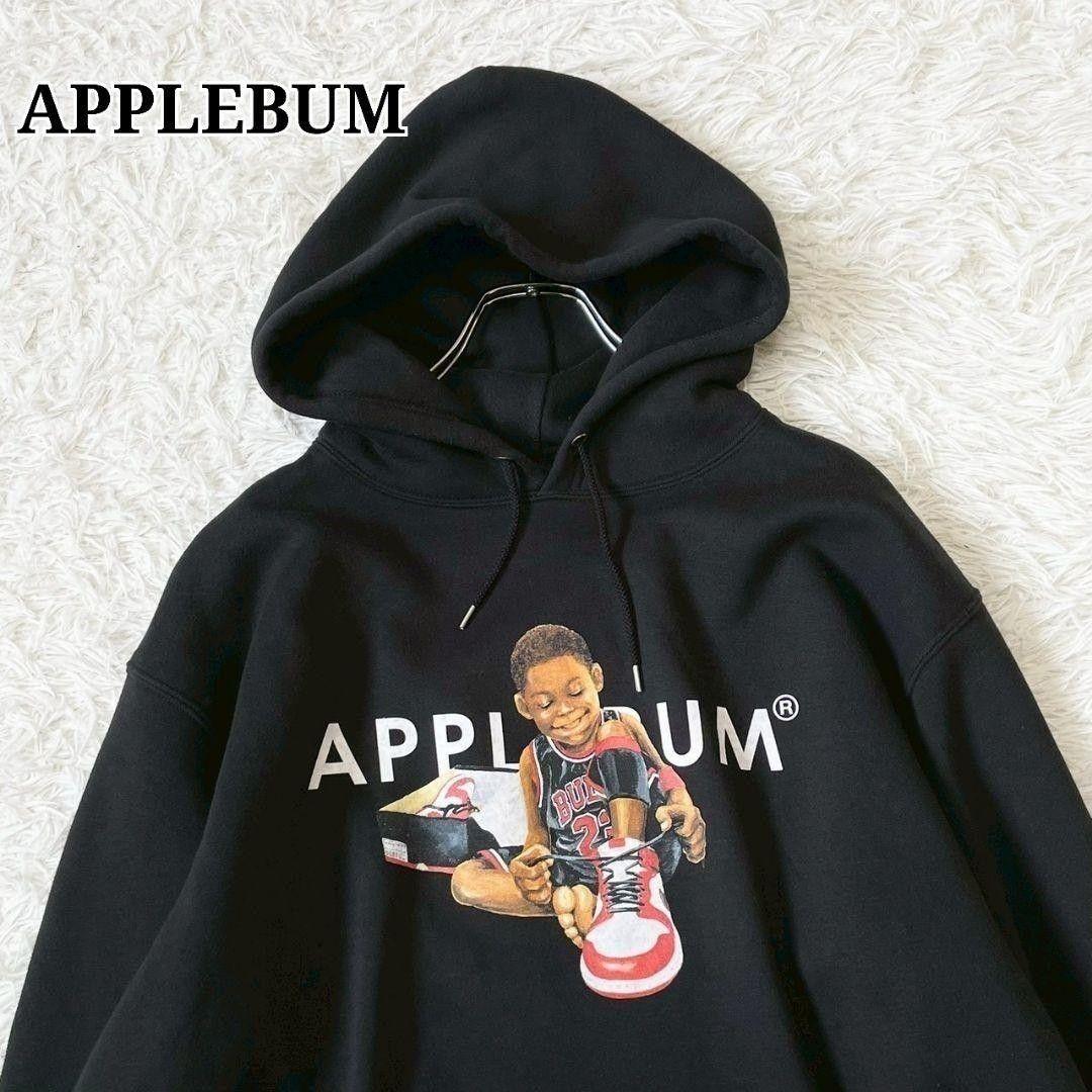 即完売品✨APPLEBUM アップルバム　パーカー　シカゴボーイ　黒 中古・古着通販】APPLEBUM (アップルバム) Chicago Boy プリント