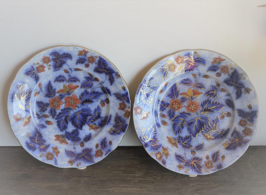 印判中皿2枚　FLOWBLUE　赤絵金彩　花唐草文様　ベロ藍伊万里　銅版転写染付 伊万里 染付 蛸唐草麒麟 輪花型小皿 6枚セット ベロ藍 - 生活骨董と