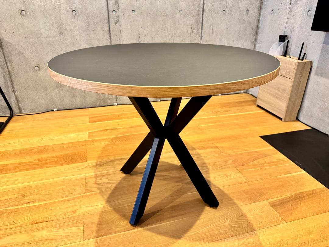 かなでもの(KANADEMONO) カフェテーブル リノリウム KANADEMONOから、新生活にぴったりなTHE CAFE TABLEシリーズに待望の