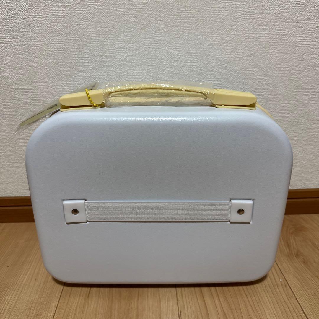 ちいかわ ミニトランク キャリーオンバッグ（うさぎ） 韓国限定 - メルカリ