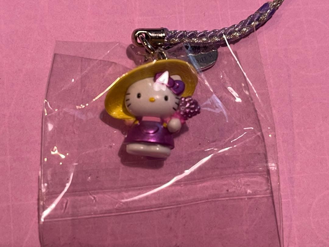 ハローキティ ご当地ストラップ 10周年記念ラベンダー - メルカリ
