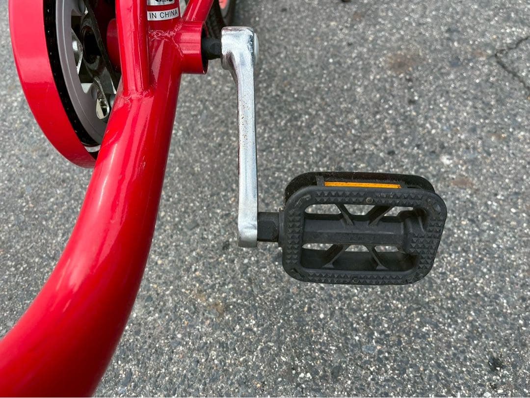 coccinelle 自転車 赤 レトロ おしゃれ コンパクト車【引き取り
