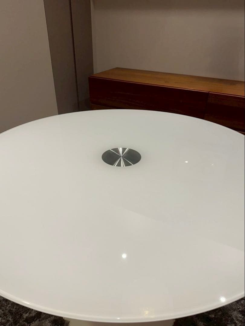 ボーコンセプト New York 堂々たる上品ラインテーブル ホワイトの通販