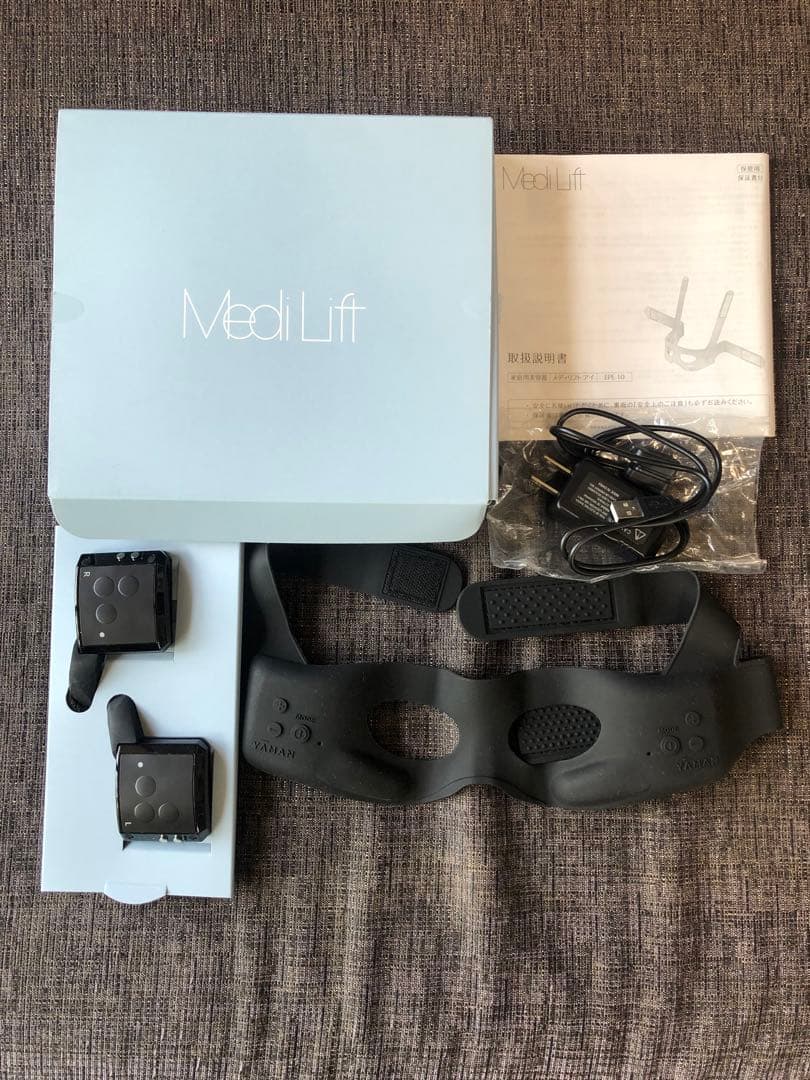 YA-MAN ヤーマン メディリフトアイ 美品 YA‐MAN（ヤーマン） 美顔器 メディリフト アイ 公式 目もと