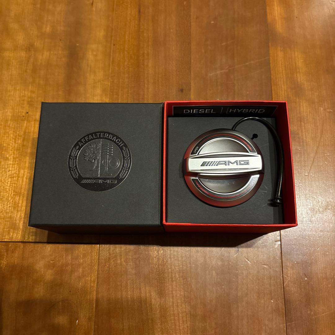 新品未使用品 メルセデスAMG フューエルキャップ Mercedes-Benz（メルセデス・ベンツ） AMG 純正品 フューエル