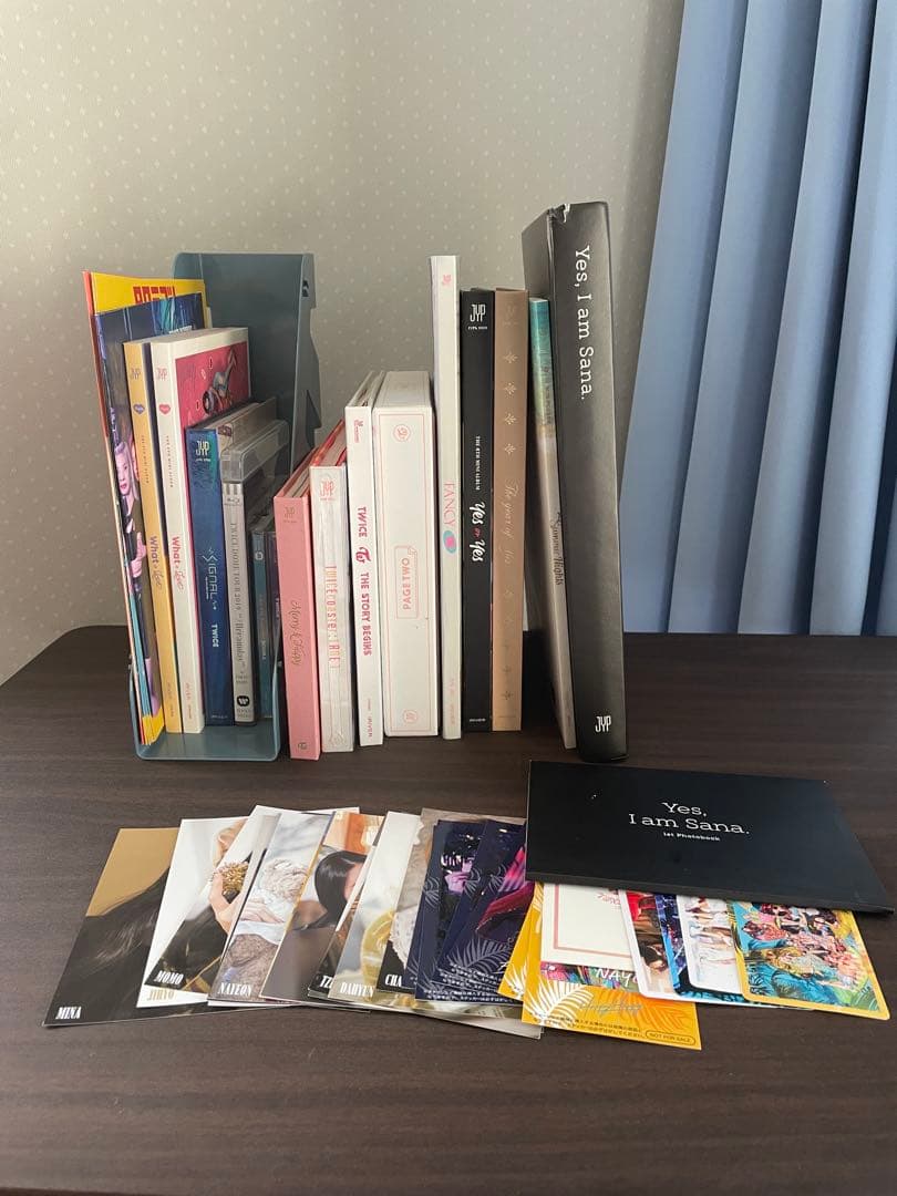 サナ写真集とtwiceのアルバム、cd、トレカまとめ売り TWICE サナ アルバム トレカ まとめ売り バラ売り - メルカリ