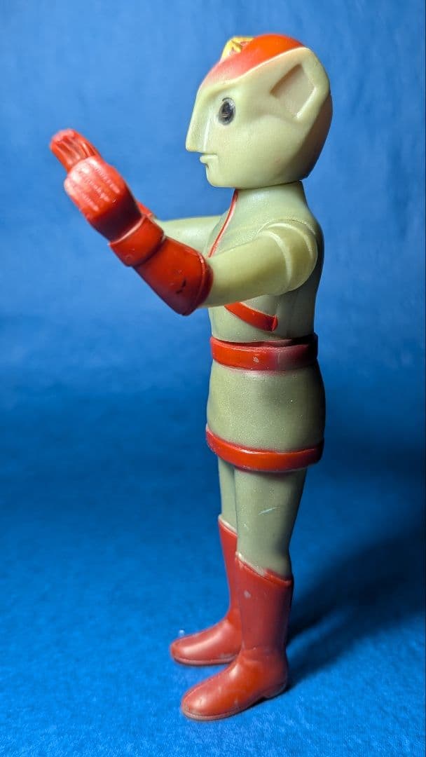 ブルマァク※ミドルサイズ　◆レッドファイター◆　トリプルファイター　円谷プロ