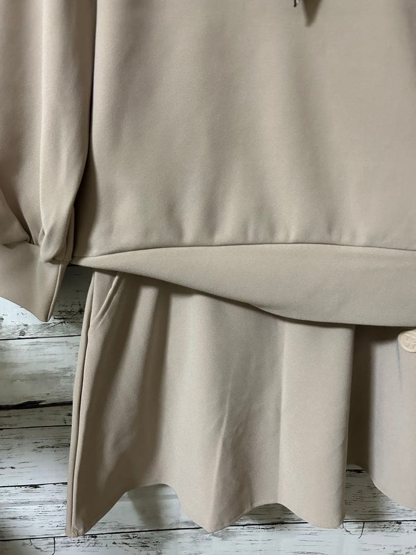 レディースゴルフウェアセットアップ ベージュLサイズの通販はau PAY