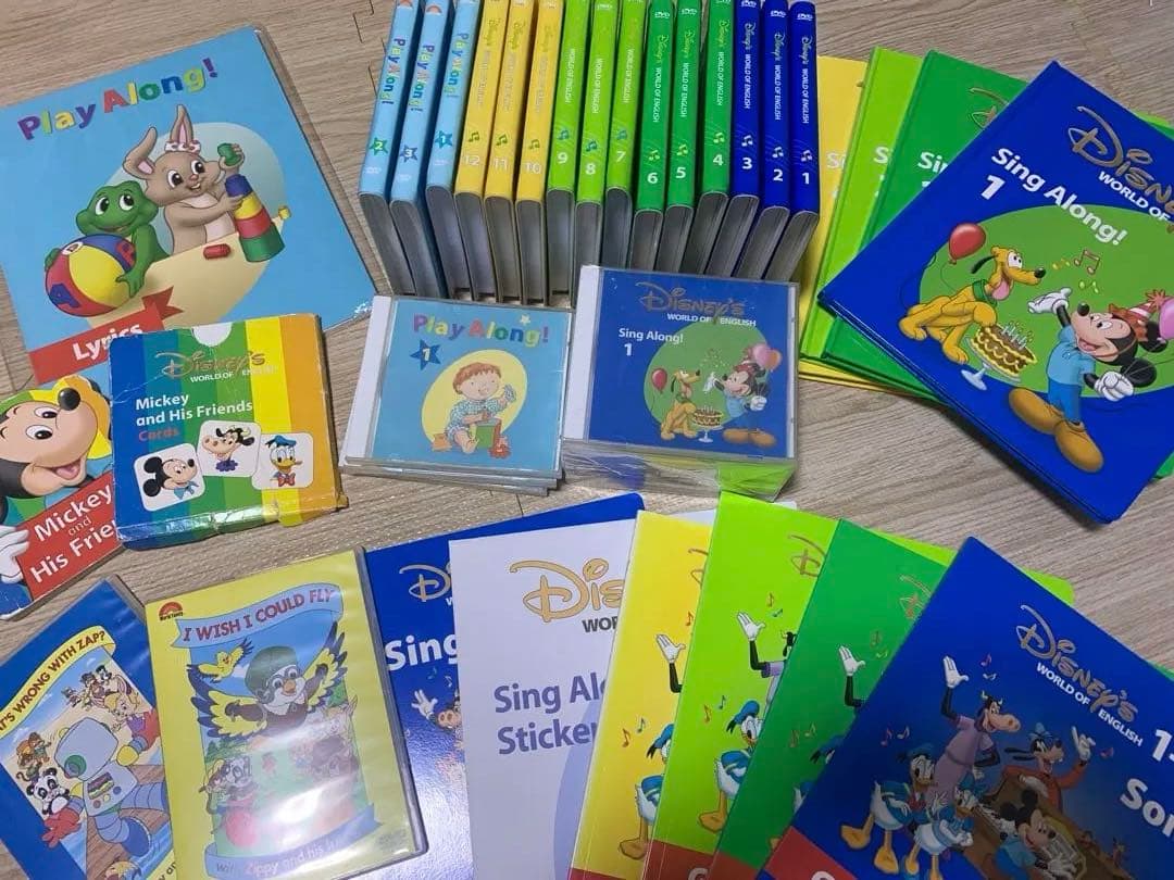 ディズニー英語システム　プレイアロング　シングアロング　ワールドファミリー 1.jpg