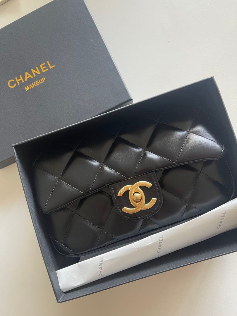 CHANEL ブラック キルティングショルダーバック CHANEL ブラック キルティング ショルダーバッグ - メルカリ