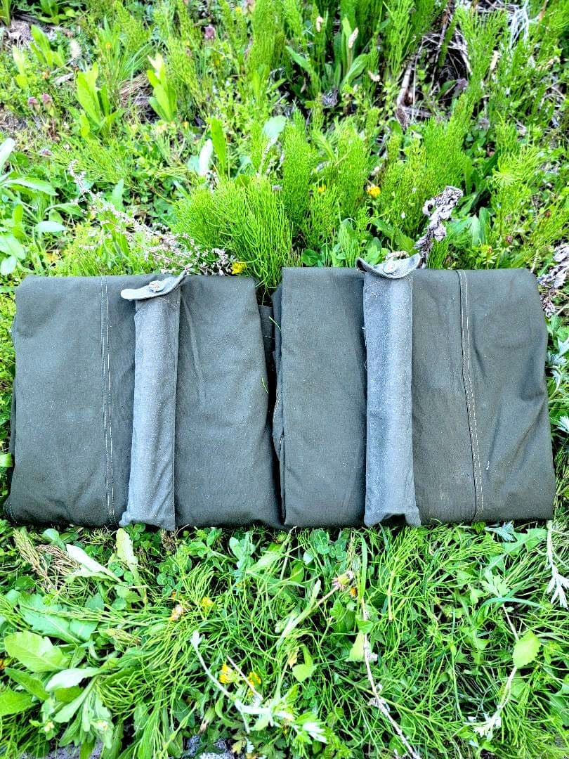 ポーランド軍幕×2枚.サイズ2.ハトメ2個 (1977年 & 78年) 人気のポーランド軍幕(ジップ加工済み) 入荷しました！[2023.02.25発行