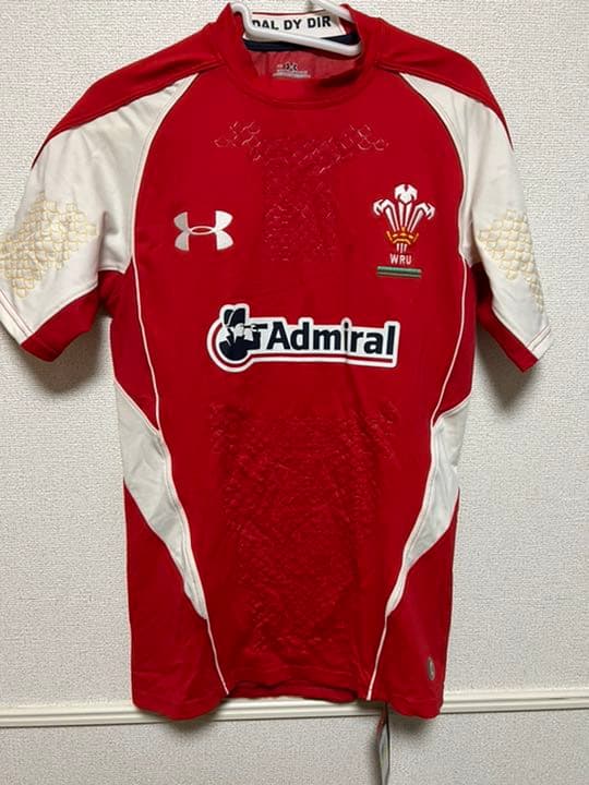 アンダーアーマー　ラグビー　ウェールズ　ユニフォーム ラグビーウェールズ代表着用 新ジャージをアンダーアーマーより発売
