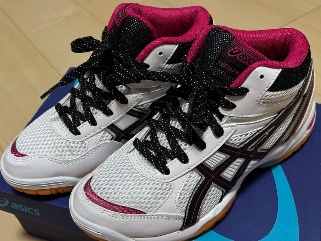 asics バレーボールシューズ 23.5cm