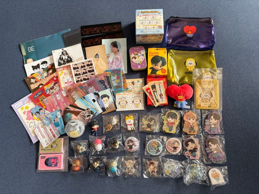 BTS グッズセット ポスター アクセサリー - メルカリ