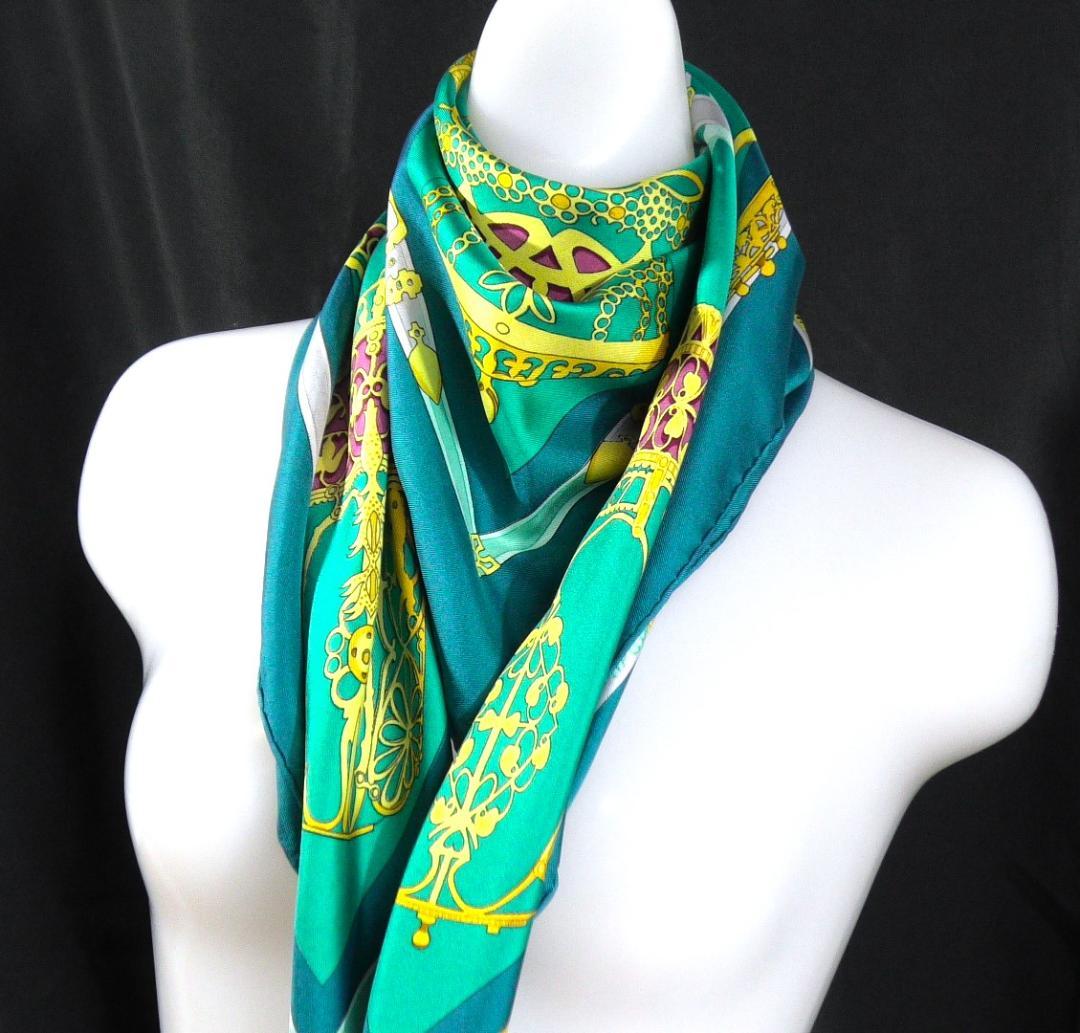 HERMES エルメス 大判スカーフ カレ90 D557 - メルカリ