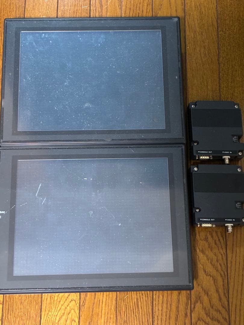 KEYENCE タッチパネル　VT2-12FB 起動確認済 中古 KEYENCE VT2-12FB 高品位タッチパネルディスプレイ VT2 シリーズ