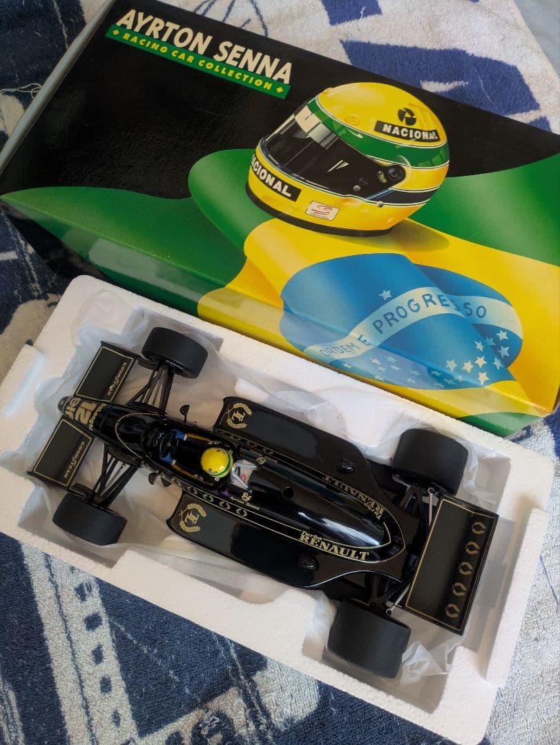 Ayrton Senna F1ロータスルノー1/18 ブラック Minichamps 1/18 Lotus Renault 98T Ayrton Senna 1986 black