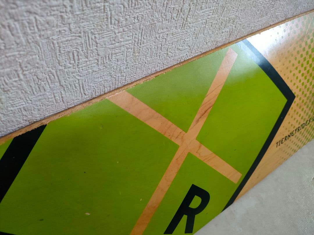 Tボート T-001-42-R TIERNEY RIDES ウィール2種ケース付 - メルカリ