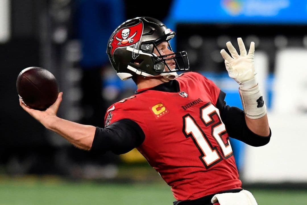 新品未使用・稀少モデル‼】ナイキ製 NFL バッカニアーズ ジャケット