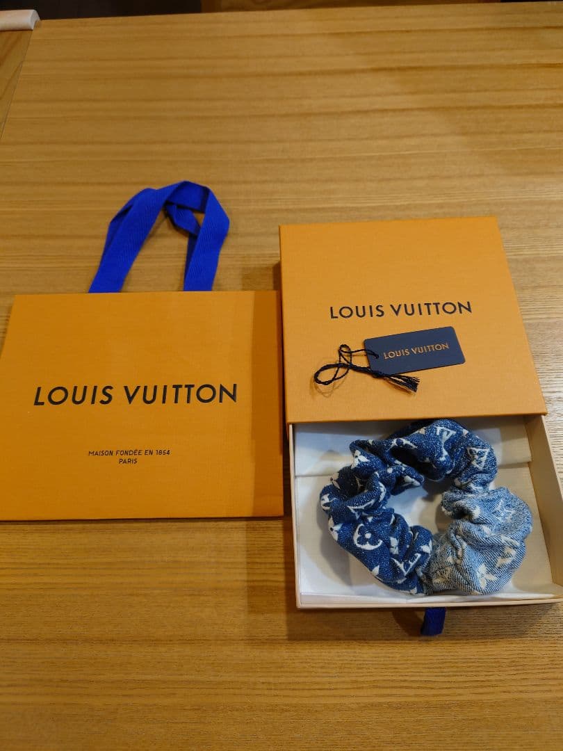 美品　正規品 LOUIS VUITTON デニムシュシュ モノグラム 楽天市場】LOUIS VUITTON ルイ・ヴィトン モノグラムデニム シュシュ
