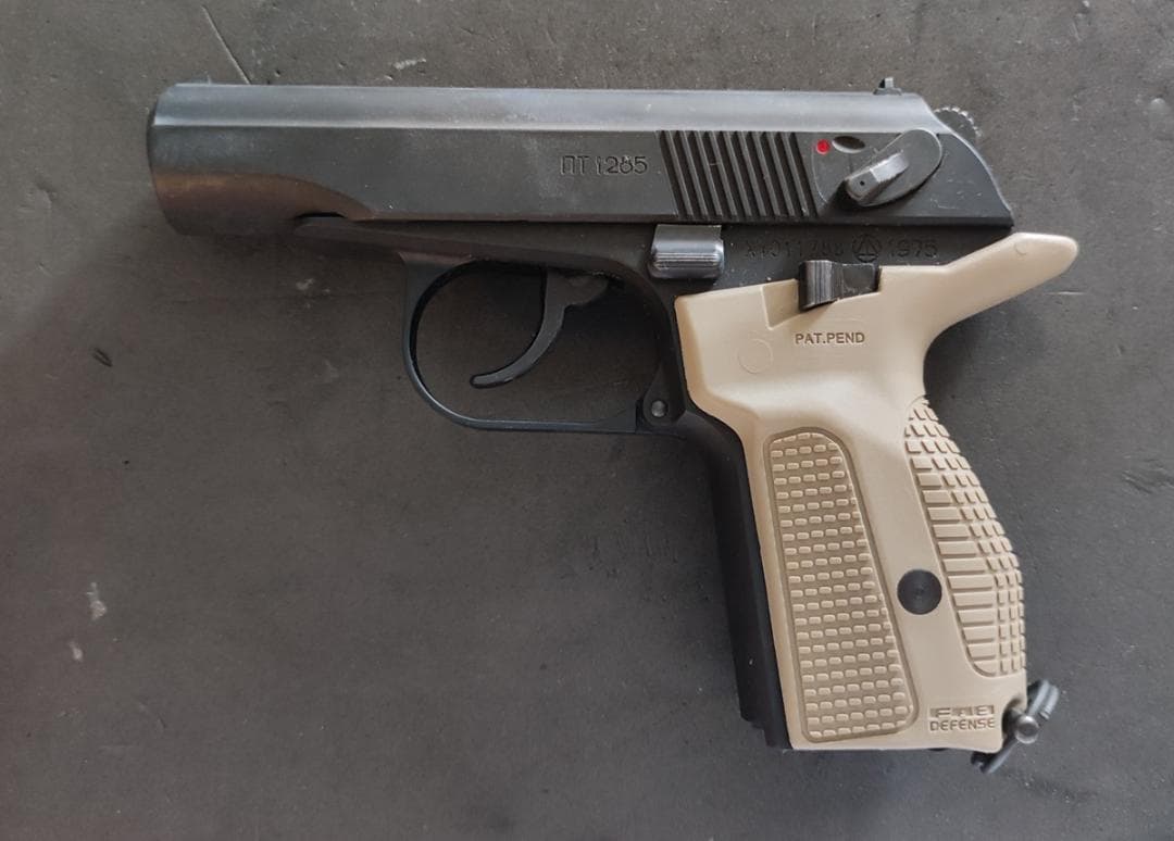 中古品 KSC マカロフ PMG ヘヴィウェイト タンカラー ホルスター付き Amazon | KSC マカロフ PMG タンカラーグリップ HW 18歳以上ガスブロー