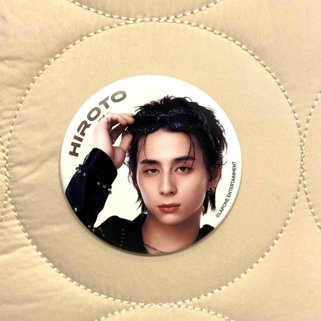 INI 西洸人 XQUARE 缶バッジ - メルカリ