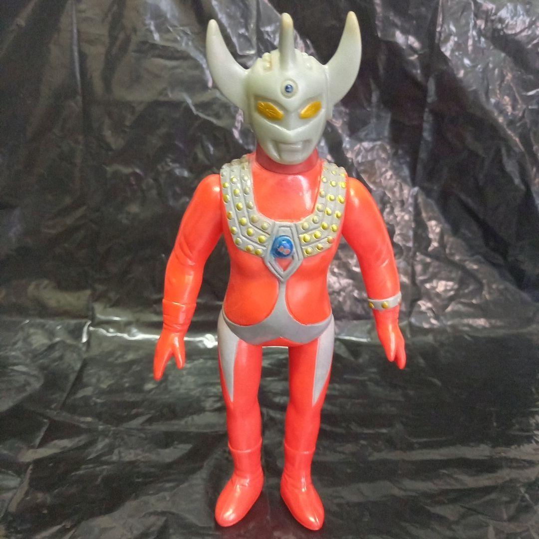 マスダヤ製　ウルトラマンタロウ約22cm ウルトラマンレオ（タカトク版）・ウルトラマンタロウ（マスダヤ版