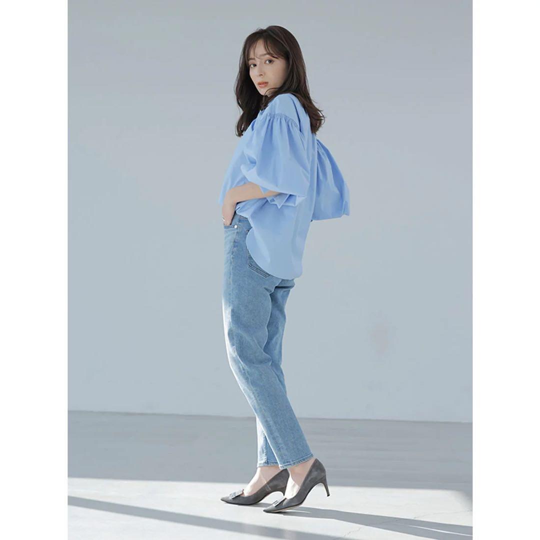 anuans クロップドテーパードデニムパンツ/LIGHTBLUE 低 価格