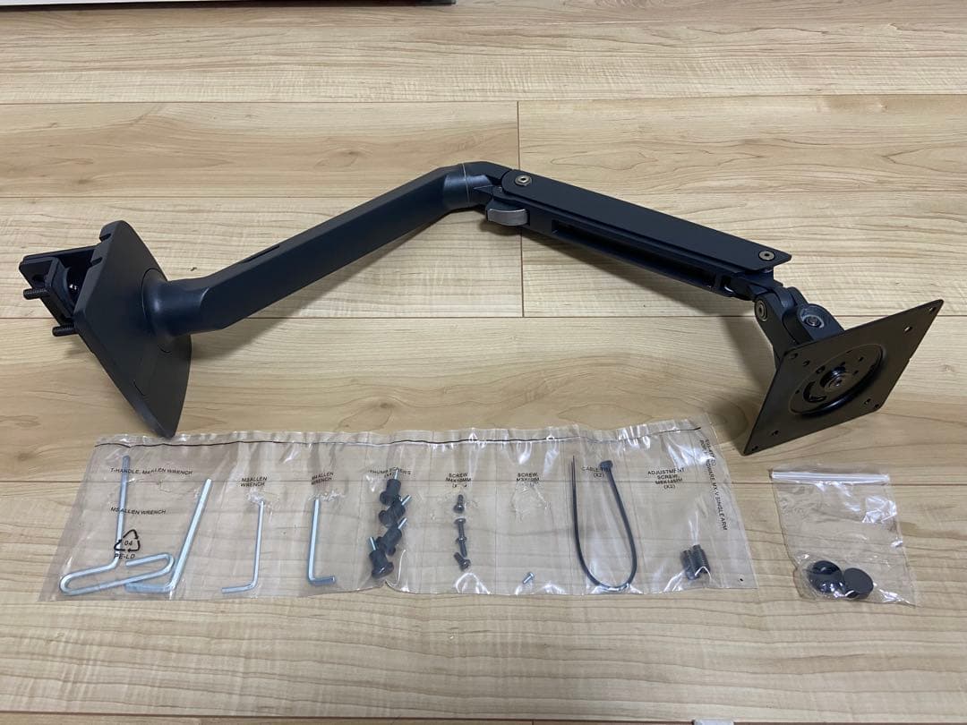 ergotron モニターアーム MXV 45-486-224 取付用ネジ付き Amazon.co.jp: ERGOTRON エルゴトロン MXV モニターアーム デスク