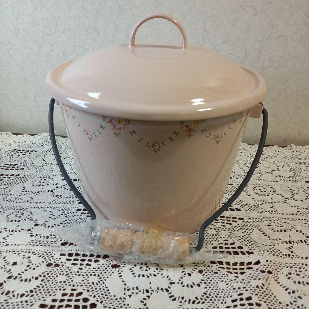 イマン　スカーレット　蓋付ミニバケツ タイ｜フタ付ホーローミニバケツ Sサイズ 12cm(1.1L) ／5色｜ラフエイジア