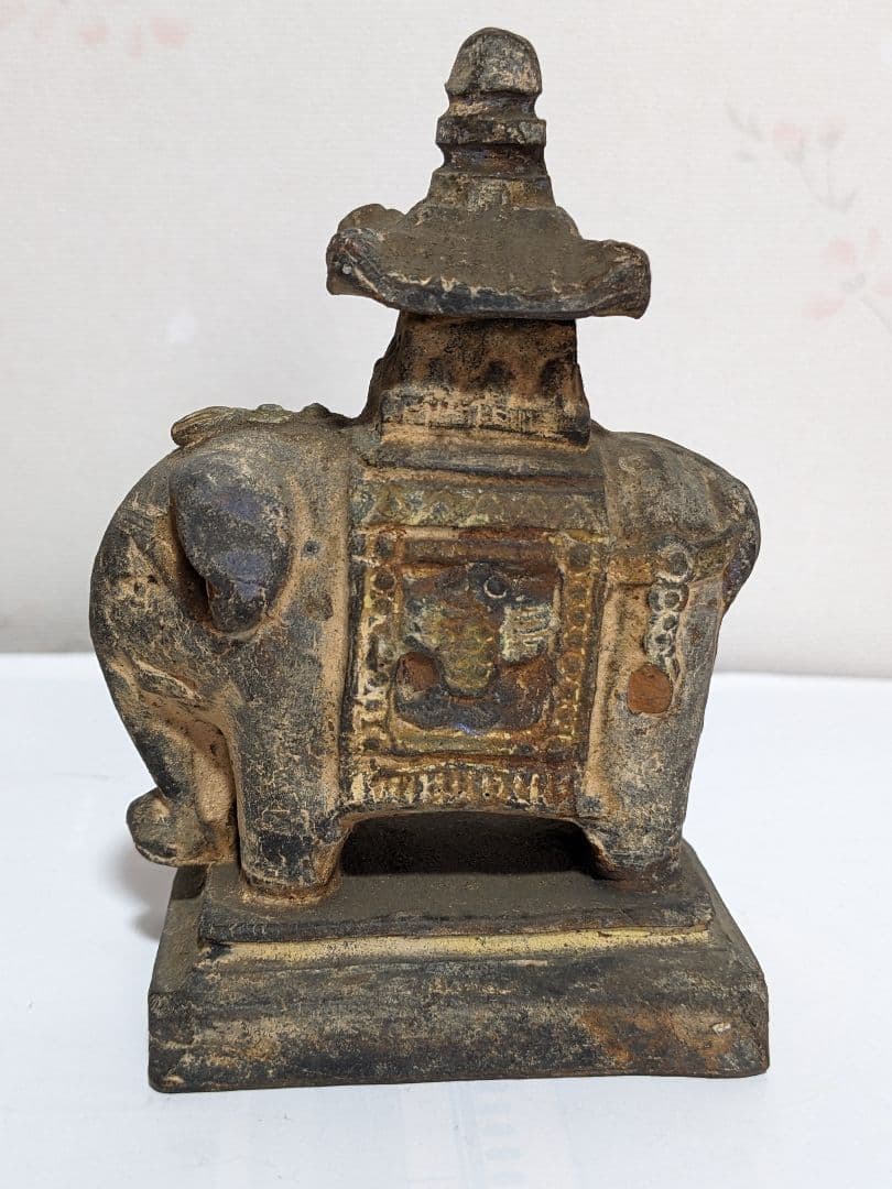 ♦琉球焼 象 副葬品発掘品 琉球王国 幕末〜明治時代 珍物珍品 古美術品骨董品 楽天市場】骨董○琉球焼色絵陽刻鳳凰文大壺○浮彫 | 江戸時代頃-19世紀