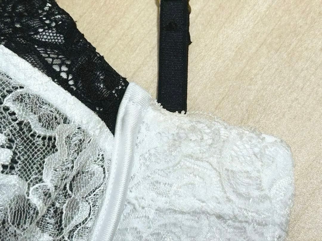 MARS♡1度着用のみ／未使用に近い／訳あり品♡厚盛りパッド♡見せブラ♡魅せブラ