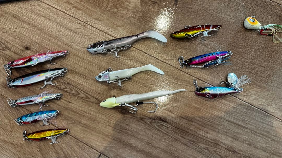 送料無料】25 LATEO 110MH-4 新品ルアー付きLSJスタートセット - メルカリ