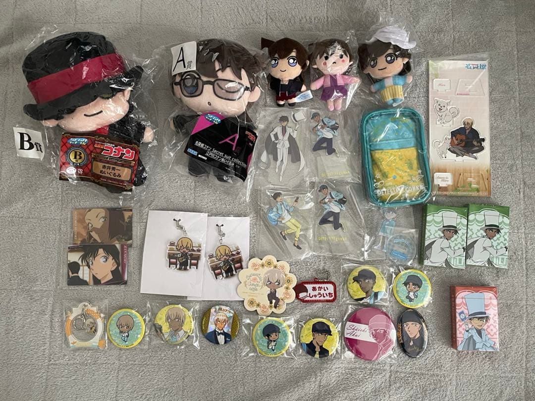 コナングッズ 約40点まとめ売り 缶バッジ アクスタ S賞ボード