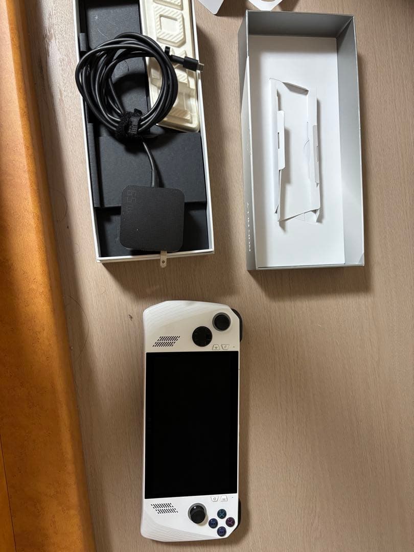 その他 ASUSROGAlly RyzenZ1 Extreme RC71L-Z1E512 Amazon.com: ASUS ROG Ally 7